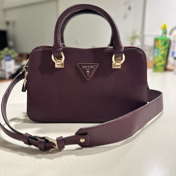 Guess Satchel Handbag Rich Purple Crossbody Bag - Picture 1 of 5